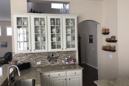Glass cabinets white